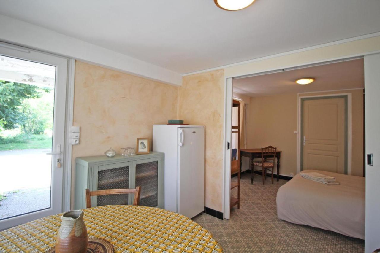 Nantiat Les Vieux Fourneaux Bed & Breakfast エクステリア 写真