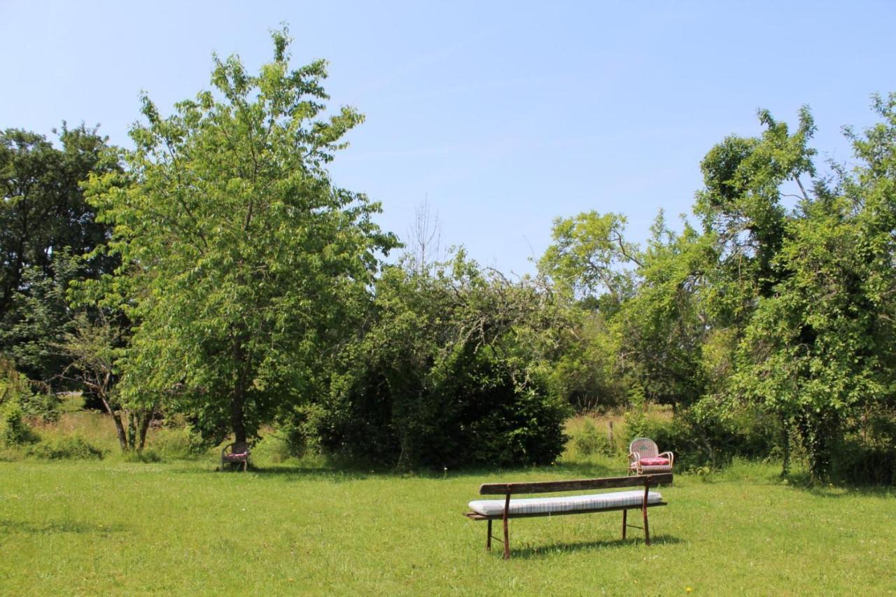 Nantiat Les Vieux Fourneaux Bed & Breakfast エクステリア 写真